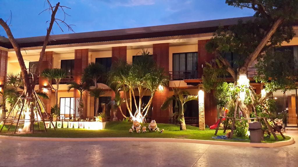 The Win Hotel Bang Saphan Exterior photo