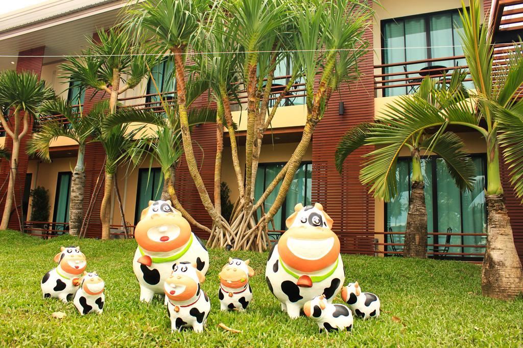 The Win Hotel Bang Saphan Exterior photo
